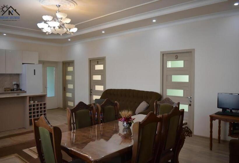 مبيت وإفطار Nikolyans Guesthouse