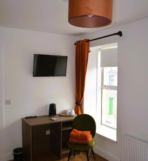 Bed and Breakfast No 1 The Arch