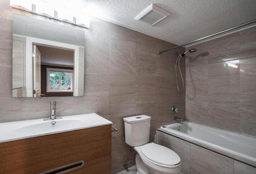 ベッドアンドブレックファースト North Vancouver Lynn Valley Two Bedrooms Suite