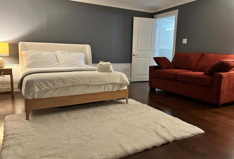 ベッドアンドブレックファースト North Vancouver Lynn Valley Two Bedrooms Suite