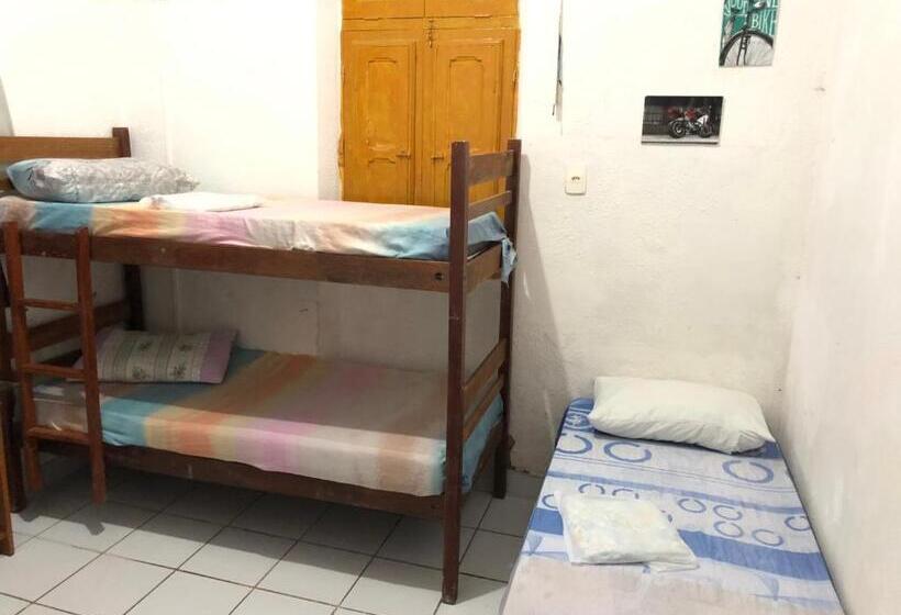Capiba Hostel E Pousada