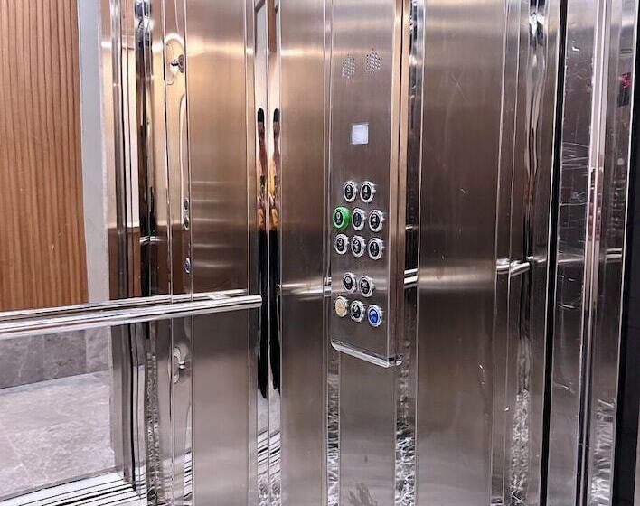 هتل Frezya Exclusively Women