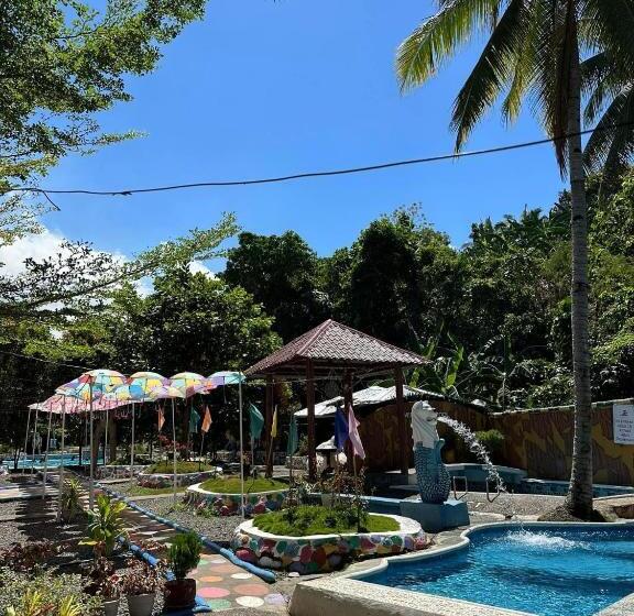 Hardrock Lux Spring Resort