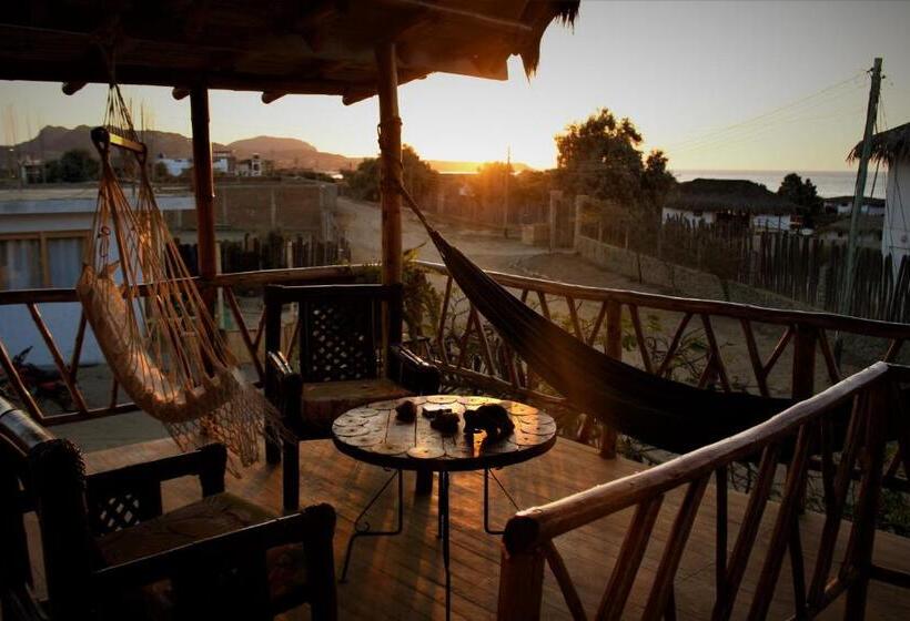 Отель Casa Del Mar Ecodelfinazul