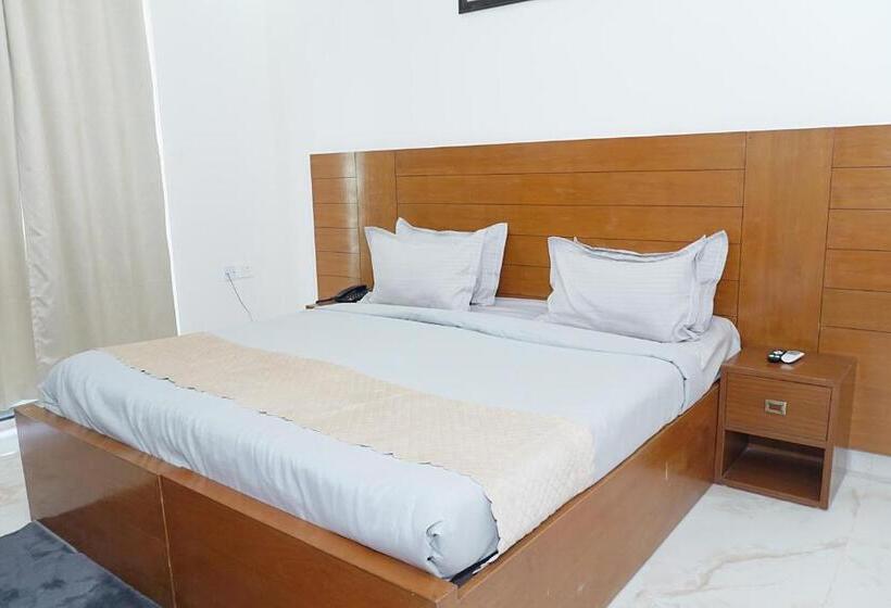 Отель Casa Resindence