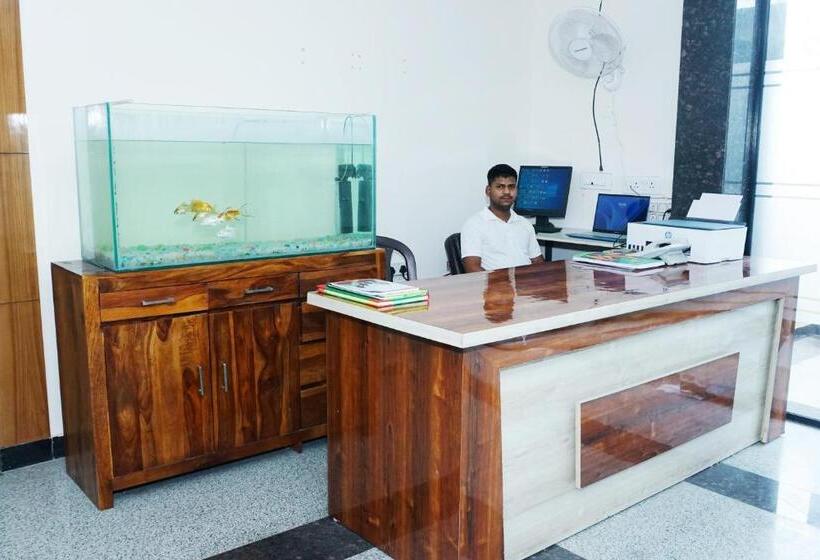 Отель Casa Resindence