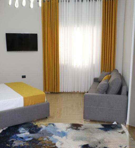 בית מלון כפרי City Center Rooms Durres