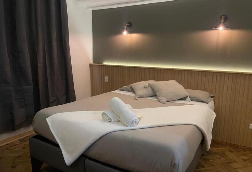 בית מלון כפרי Click