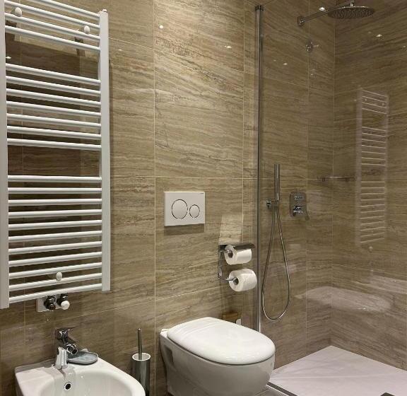 فندق Continental