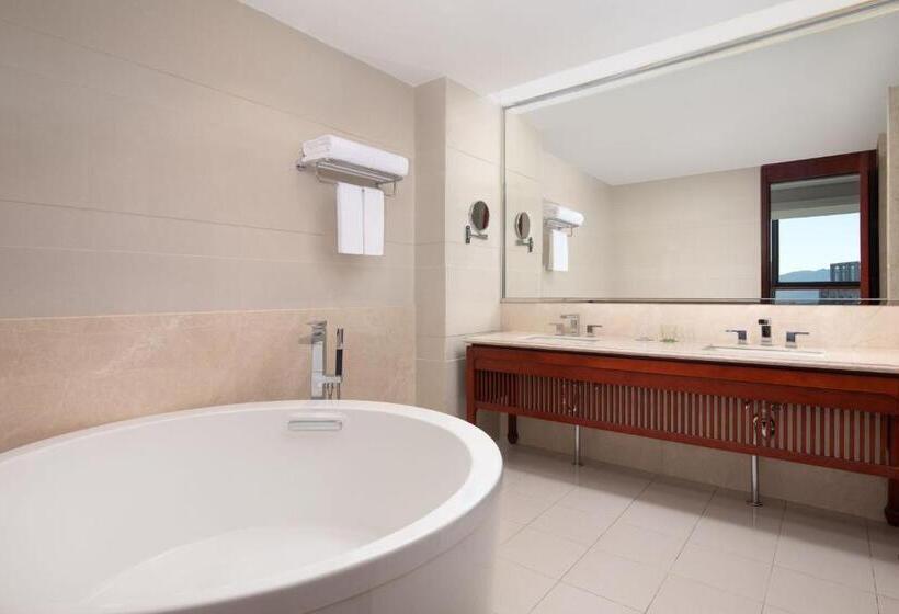 Отель Courtyard By Marriott Anji