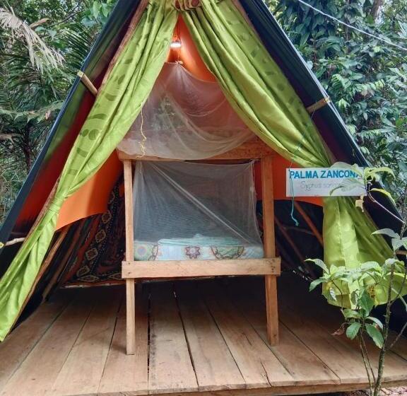 מלון כמוסות Eco Hospedaje Ata Ladrilleros