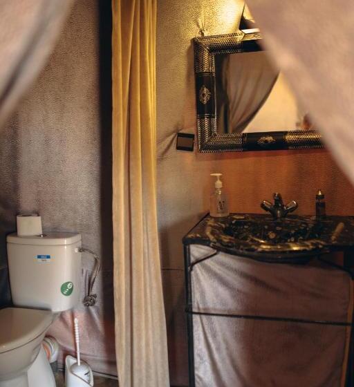 酒店 East Desert & Luxury Camp