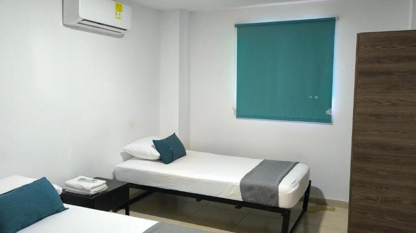 هتل Gaia Café Gastrobar