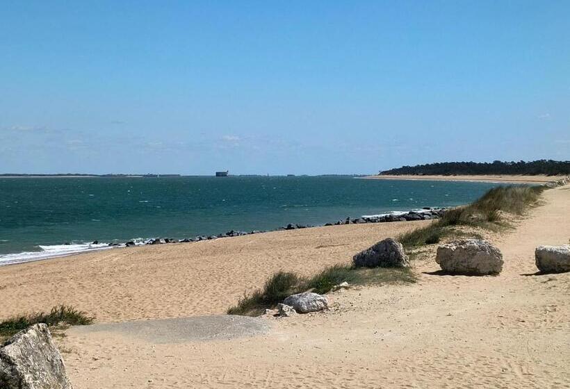 酒店 Hôtel Bar Restaurant La Marie Galante