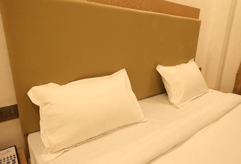 ホテル Kairvi Fort Resort