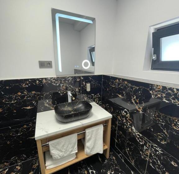 Отель La Borsanu