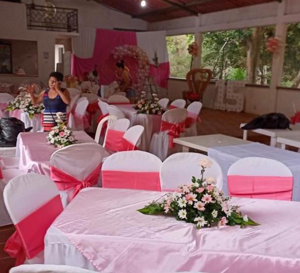 בית מלון כפרי Club Balneario La Isla Del Encanto