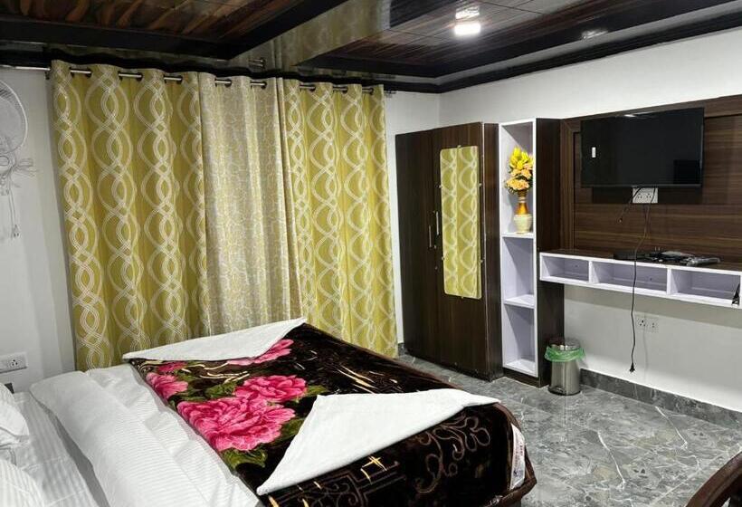 Отель Lal S Inn