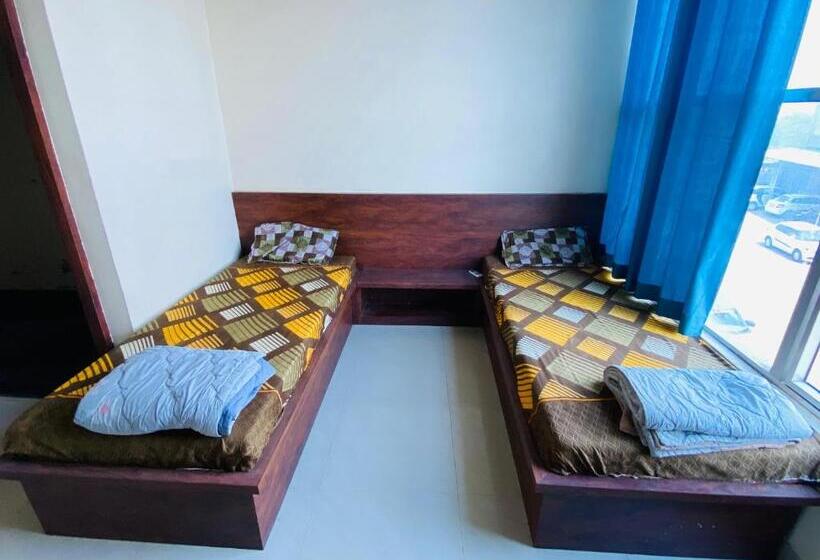 فندق Narendra Inn