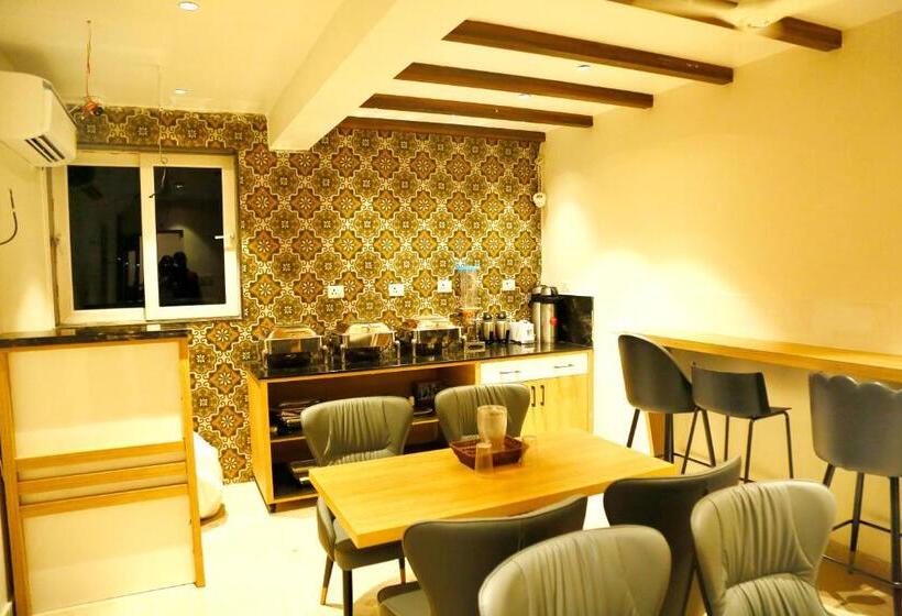 בית מלון כפרי Oak Business