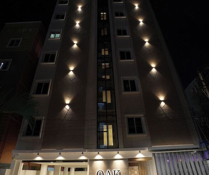 בית מלון כפרי Oak Business