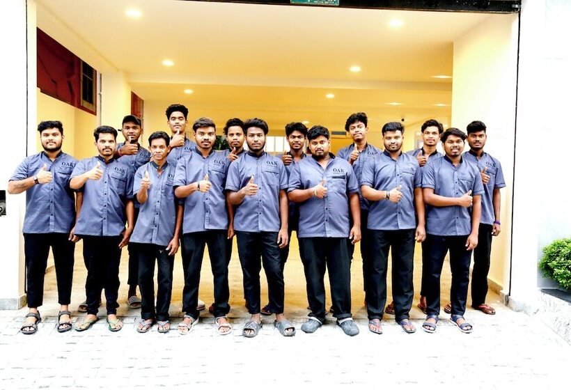 בית מלון כפרי Oak Business