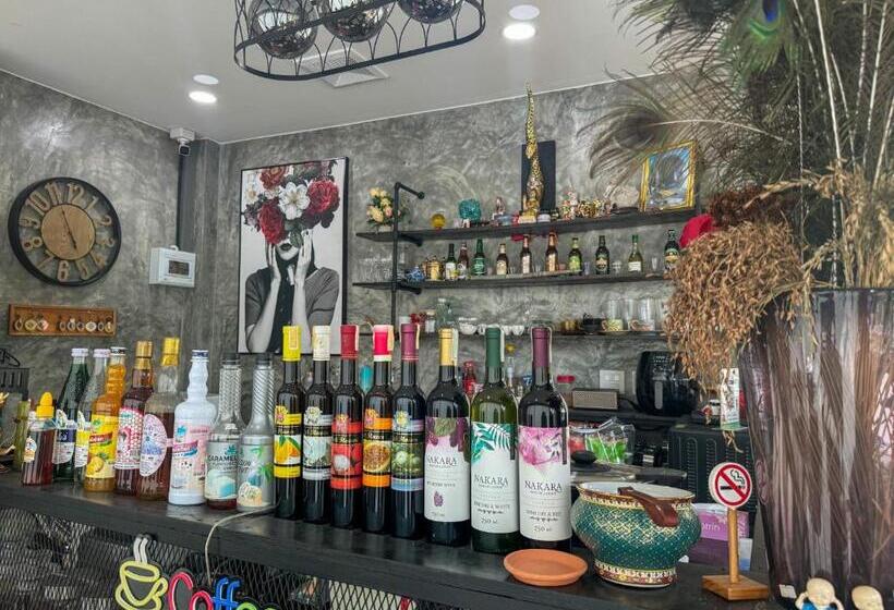 ホテル Toraneethai Homestay Amphawa