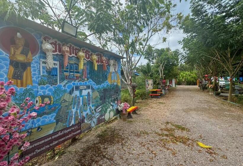 ホテル Toraneethai Homestay Amphawa