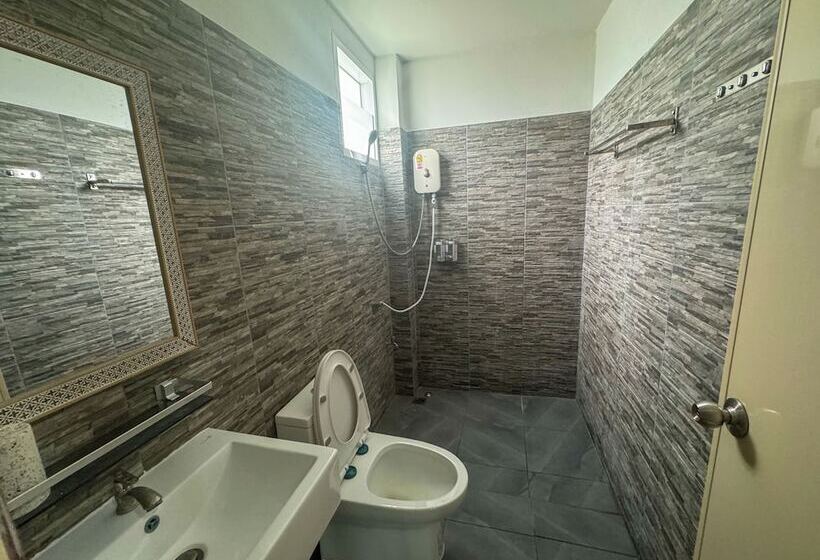 ホテル Toraneethai Homestay Amphawa