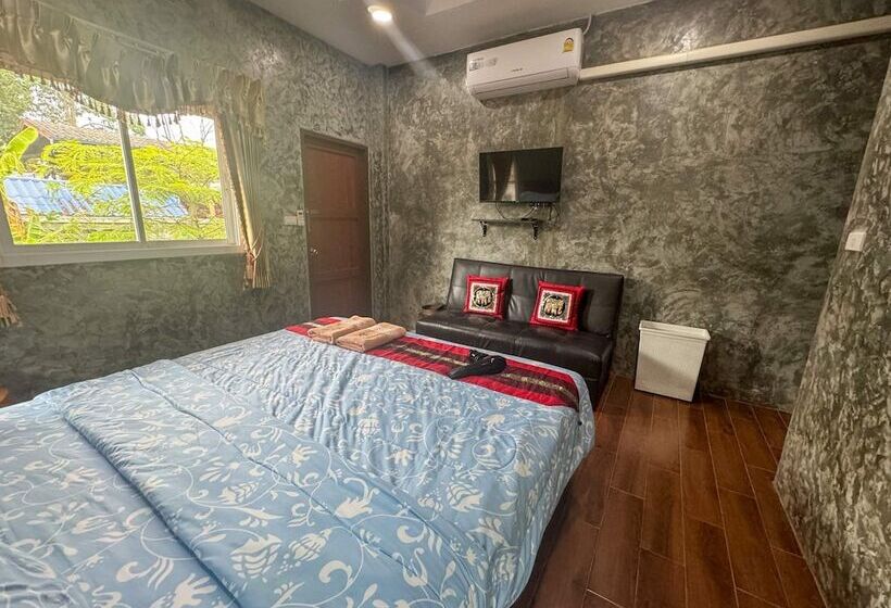 ホテル Toraneethai Homestay Amphawa