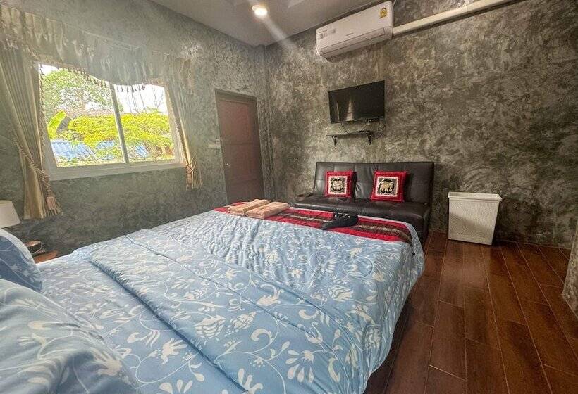 ホテル Toraneethai Homestay Amphawa