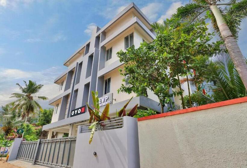 Отель Super Collection O Lefort Luxe By Poptavern