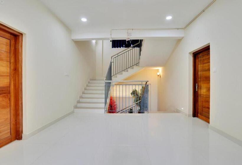 Отель Super Collection O Lefort Luxe By Poptavern