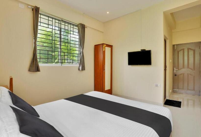 Отель Super Collection O Lefort Luxe By Poptavern