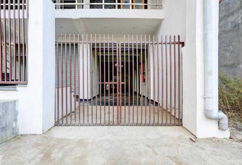 호텔 Oyo Muchhad 75