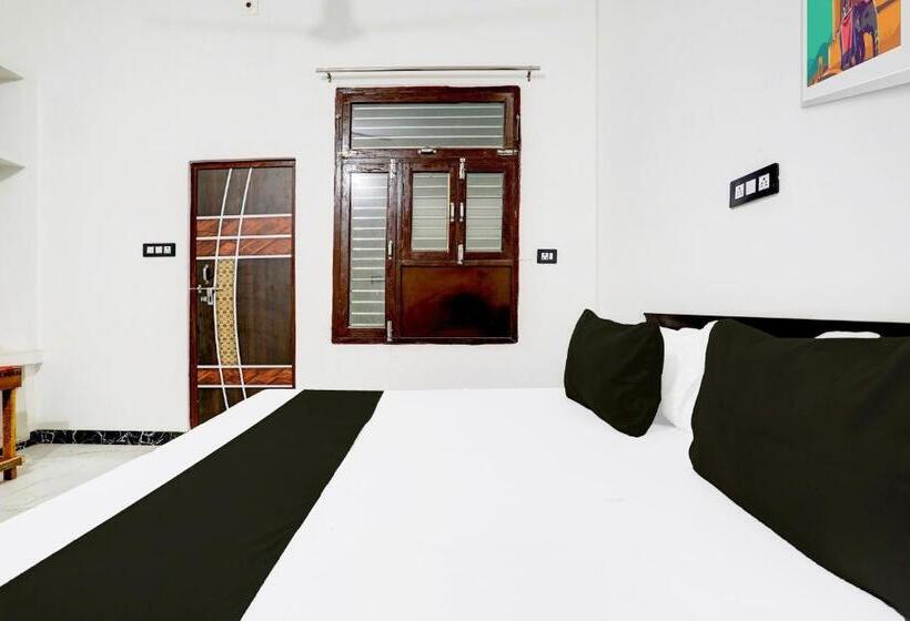 호텔 Oyo Muchhad 75