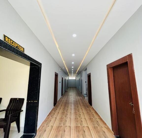 فندق Padmakar Kashi