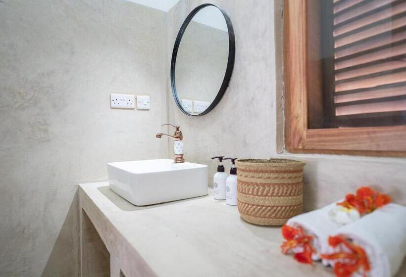 ホテル Pili Pili Orient Beach Resort