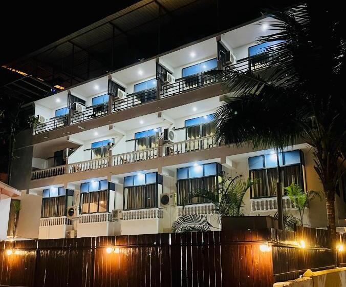 Hotelli Pleasure Inn Near Turtle Beach Morjim Manage By Ld Group Of Hospitality