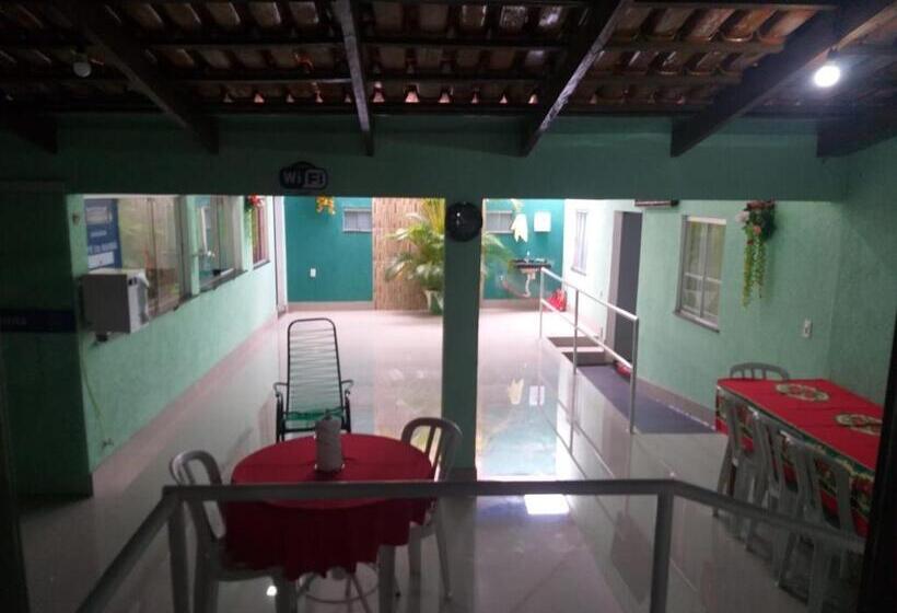 ホテル Pousada Yama