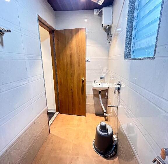 Hotel Ruby Loadging & Boarding