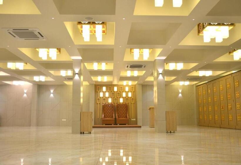 בית מלון כפרי Sahyog