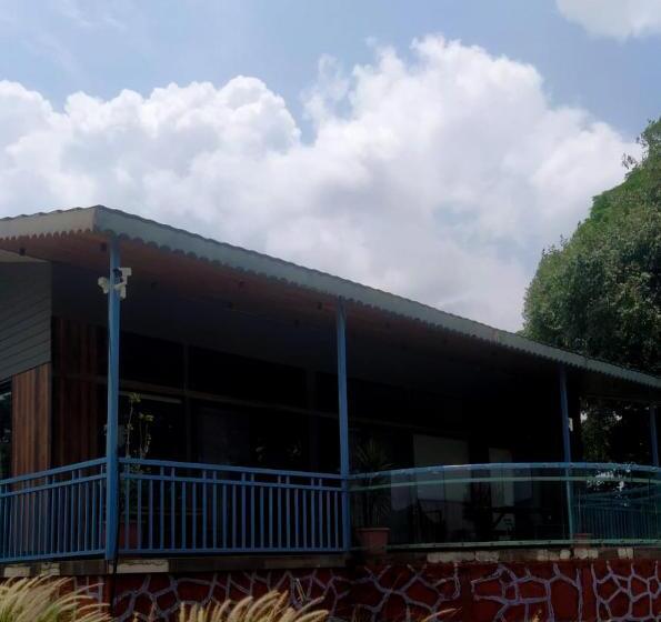 בית מלון כפרי Sam S Country Ranch