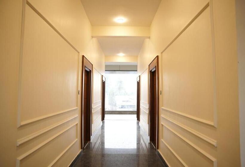 בית מלון כפרי Sarvam Residency