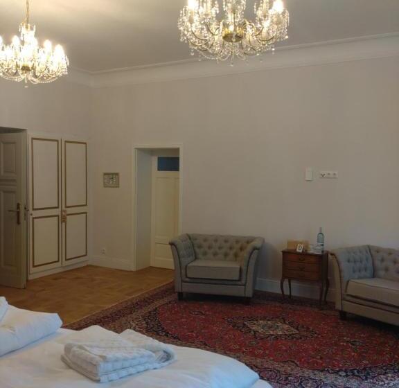 호텔 Schloss Sigrön Superior Camping Und