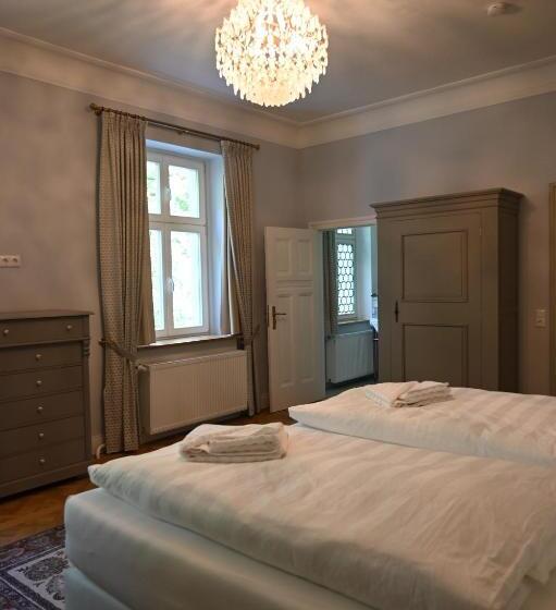 호텔 Schloss Sigrön Superior Camping Und