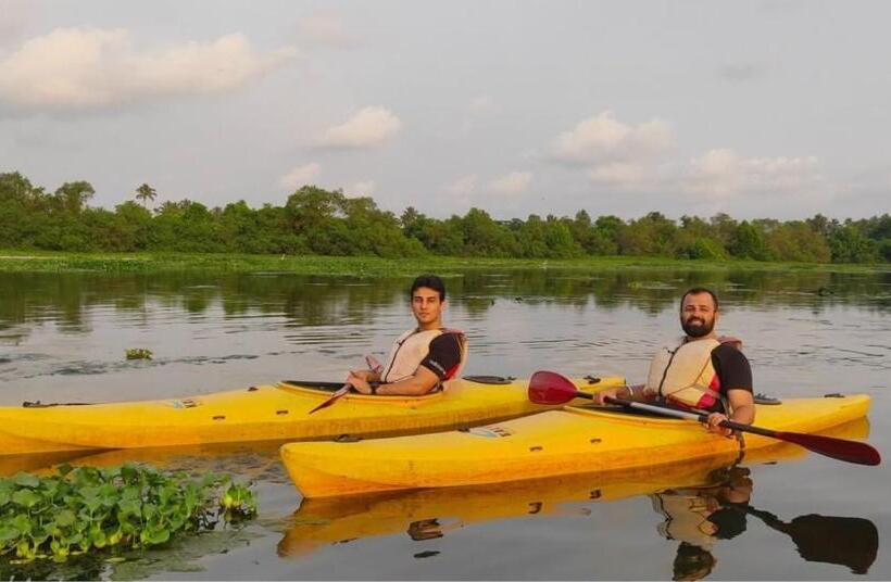 Отель Silent River Resort