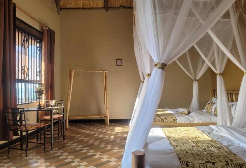 هتل Stevalyn S Ridge View Lodge