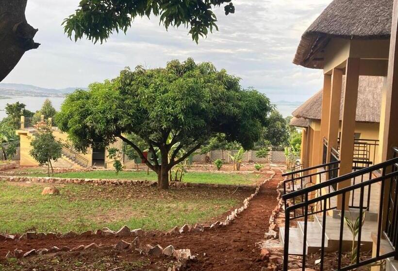 هتل Stevalyn S Ridge View Lodge