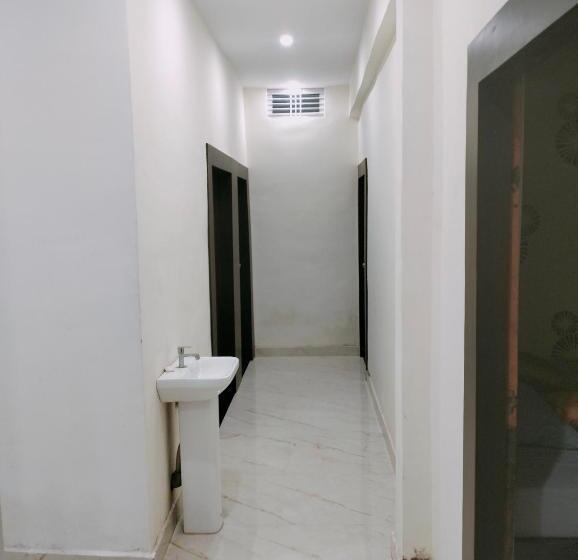 Super Hotel O Ayodhya